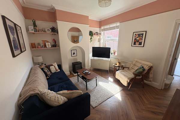 House sit in Smethwick, United Kingdom