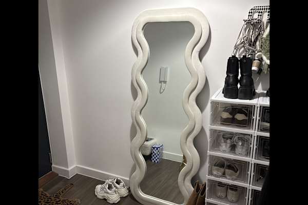 House sit in Hackbridge, United Kingdom