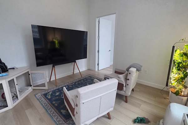 House sit in New York City, NY, US