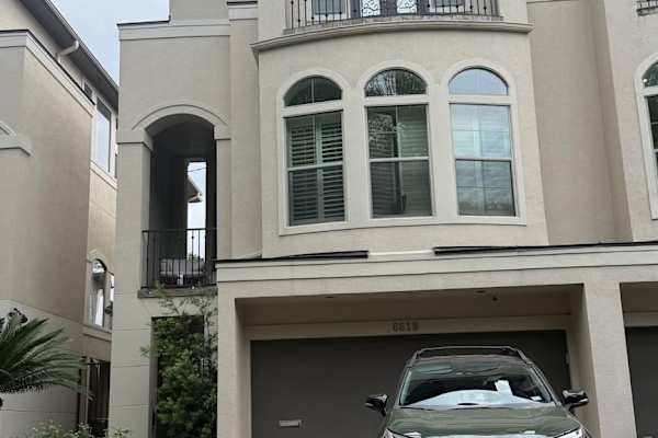 House sit in Houston, TX, US