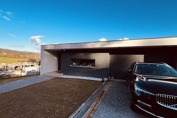 House sit in Vila Verde, Portugal