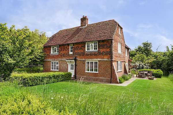 House sit in Lewes, United Kingdom