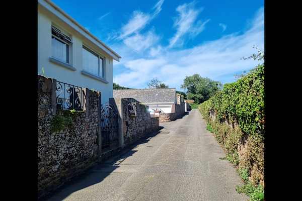 House sit in Saint Helier, Jersey