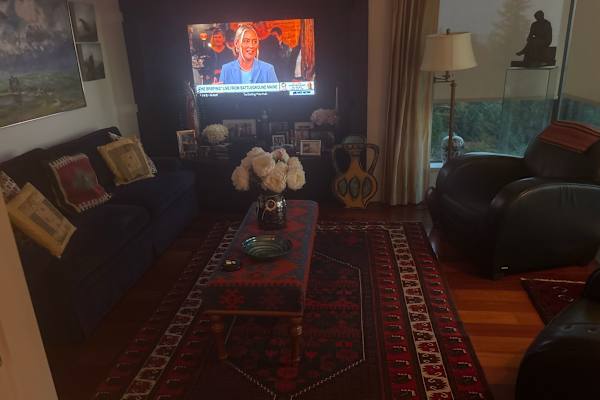 House sit in North Vancouver, BC, Canada