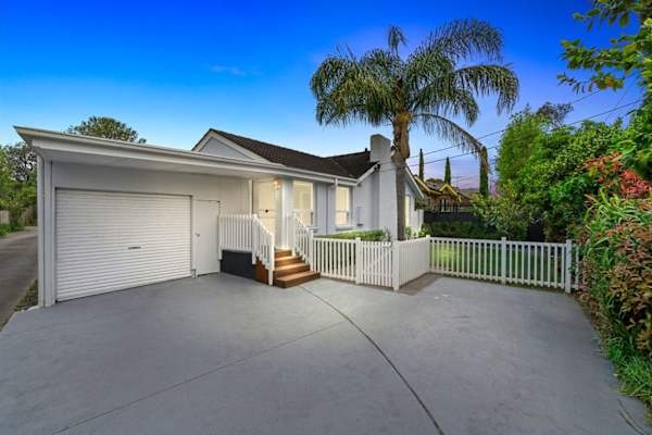 House sit in Melbourne, VIC, Australia