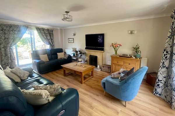 House sit in Stroud, United Kingdom