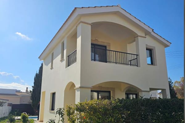 House sit in Kouklia, Cyprus