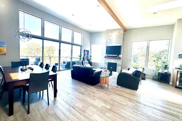 House sit in Hood River, OR, US