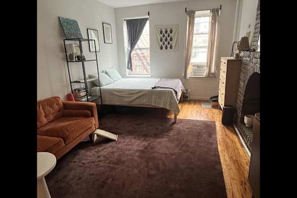 House sit in New York City, NY, US