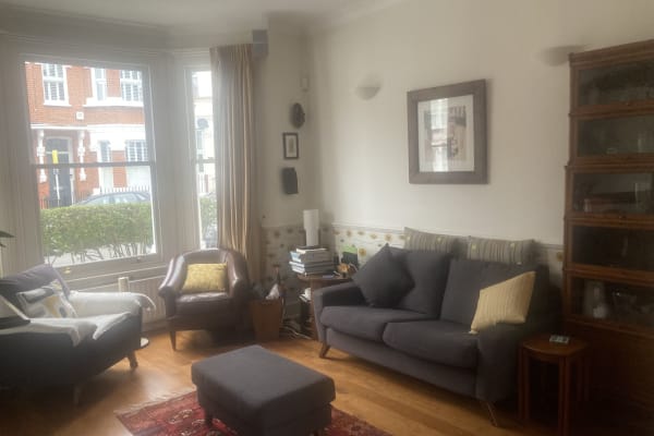 House sit in Clapham Junction, United Kingdom