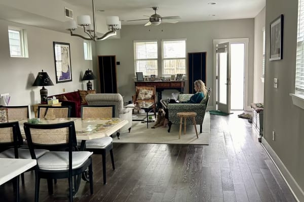 House sit in Nashville, TN, US