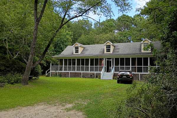 House sit in Wadmalaw Island, SC, US