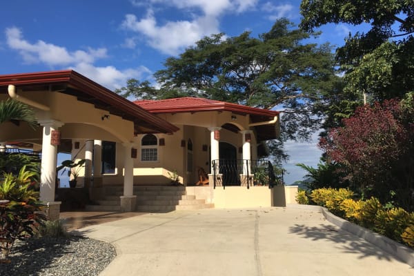 House sit in Coronado, Costa Rica