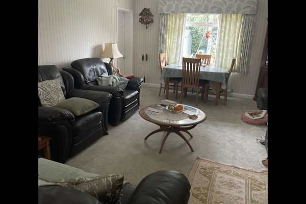 House sit in Melksham, United Kingdom