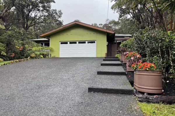 House sit in Volcano, HI, US