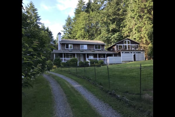 House sit in Bainbridge Island, WA, US