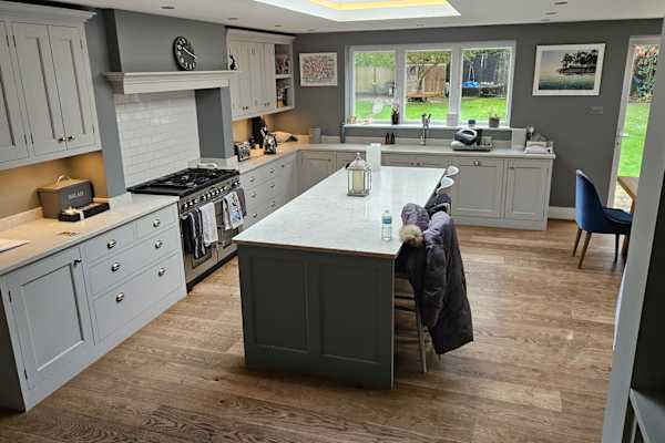 House sit in Esher, United Kingdom