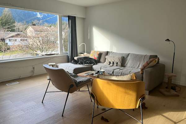 House sit in Squamish, BC, Canada