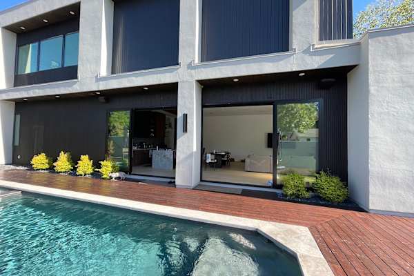 House sit in Austin, TX, US