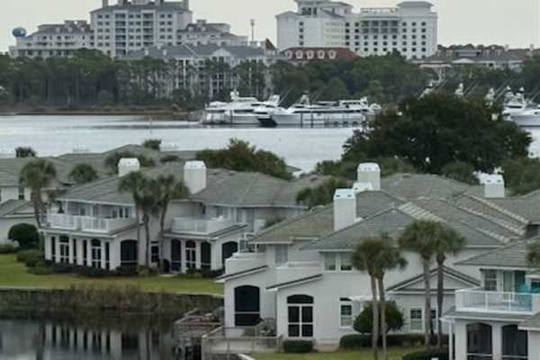 House sit in Miramar Beach, FL, US