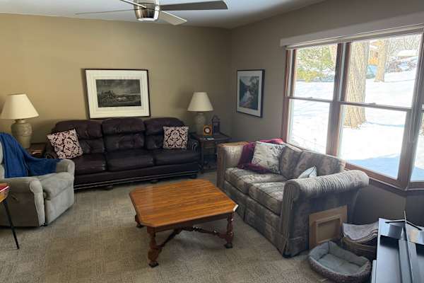 House sit in Waukesha, WI, US