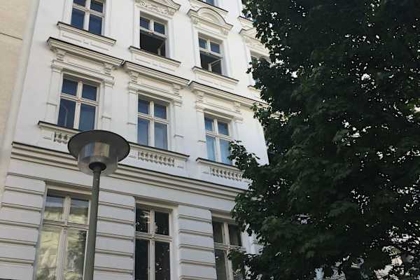 House sit in Berlin, Germany