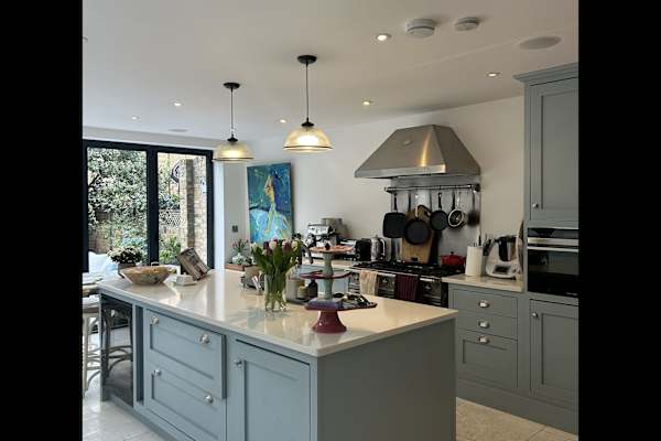 House sit in Clapham Junction, United Kingdom