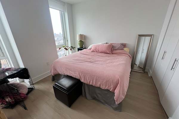 House sit in Brooklyn, NY, US