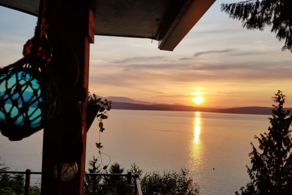 House sit in Poulsbo, WA, US