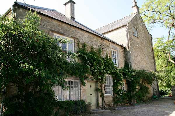 House sit in Stroud, United Kingdom