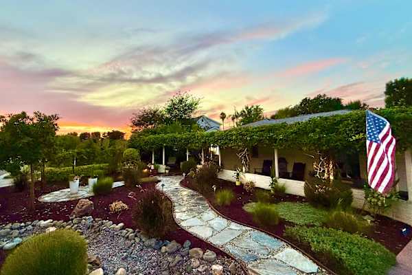 House sit in Santa Ana, CA, US