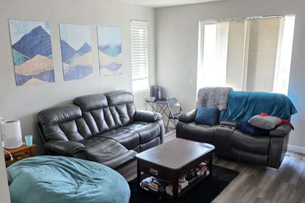 House sit in Aurora, CO, US