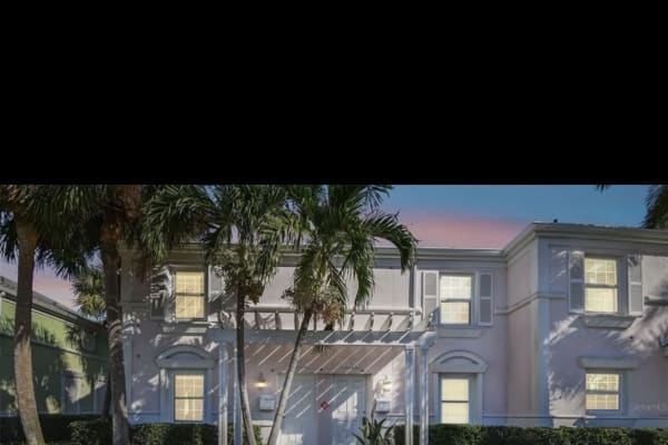 House sit in St. Petersburg, FL, US