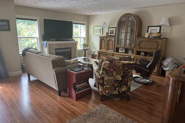 House sit in Comox, BC, Canada