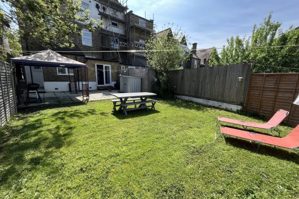 House sit in Streatham, United Kingdom