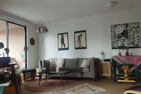 House sit in Vancouver, BC, Canada