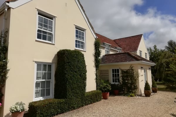 House sit in Devizes, United Kingdom