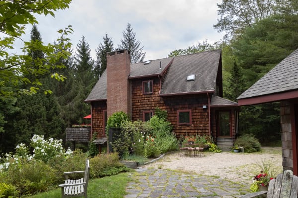 House sit in West Cornwall, CT, US