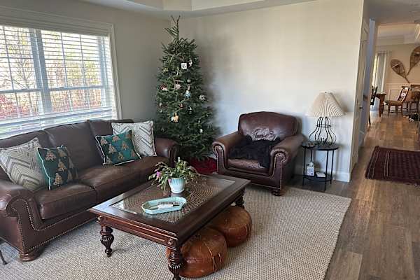 House sit in Concord, NH, US