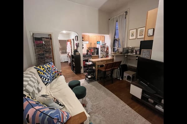 House sit in Philadelphia, PA, US