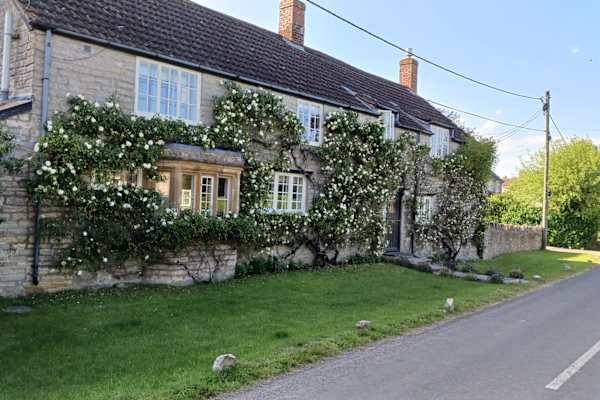 House sit in Yeovilton, United Kingdom