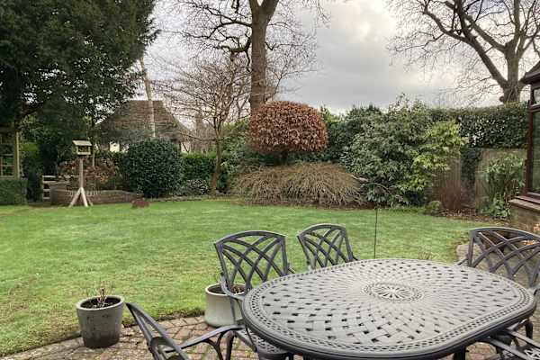 House sit in Lewes, United Kingdom