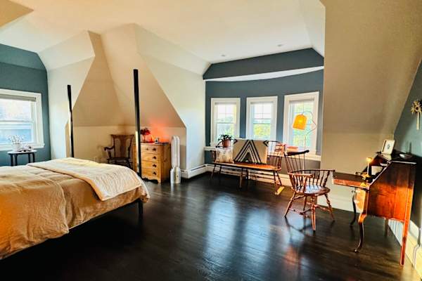 House sit in Jamaica Plain, MA, US