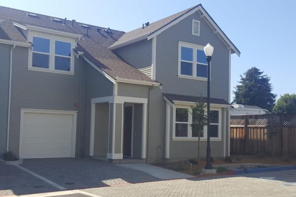 House sit in Capitola, CA, US