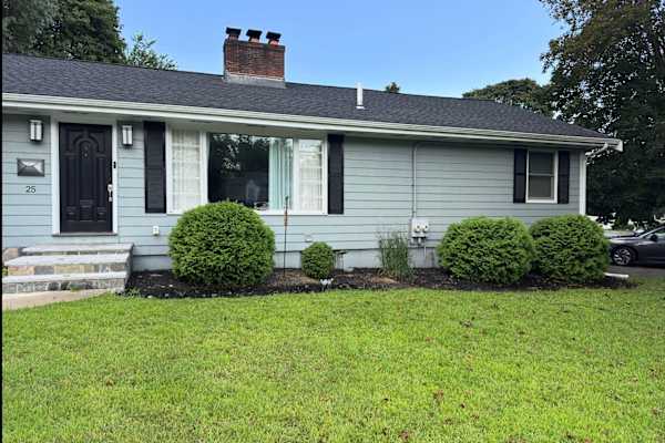 House sit in Stoneham, MA, US