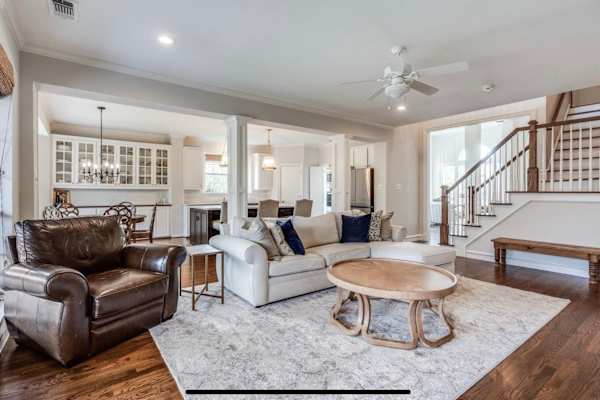 House sit in Plano, TX, US
