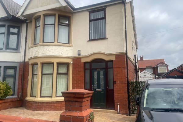 House sit in Blackpool, United Kingdom