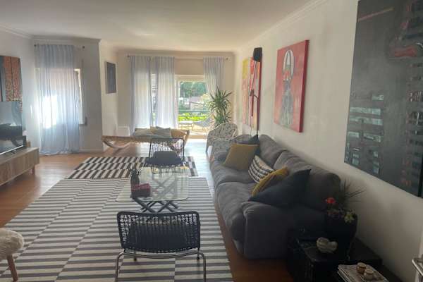 House sit in Cascais, Portugal