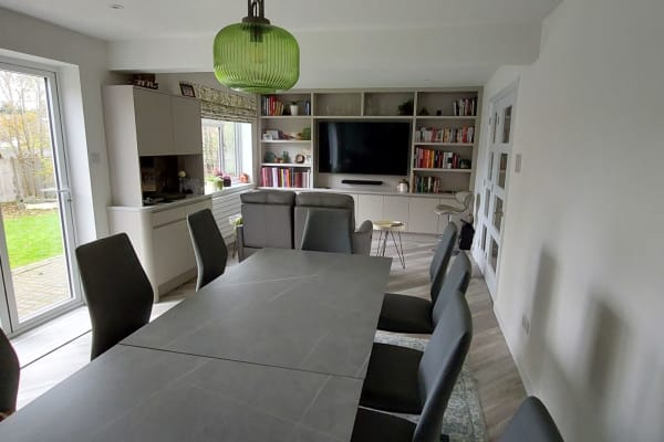 House sit in Horsham, United Kingdom