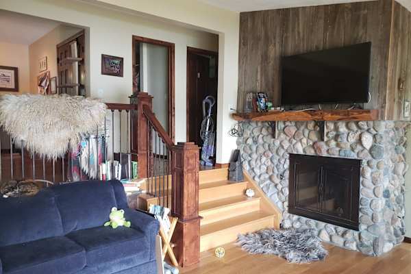 House sit in Hugo, MN, US